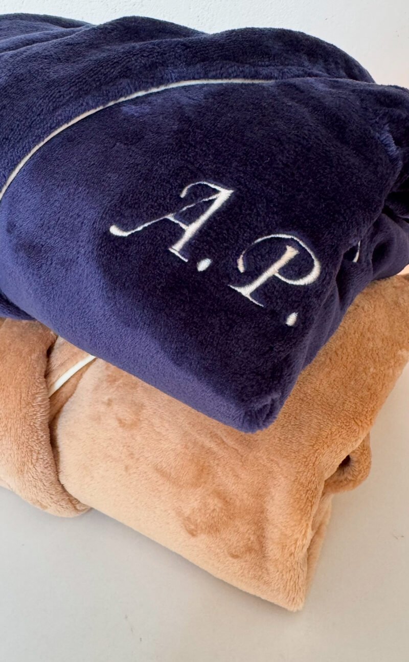 BATA MAISON EN TERCIOPELO PELUCHE - Imagen 2