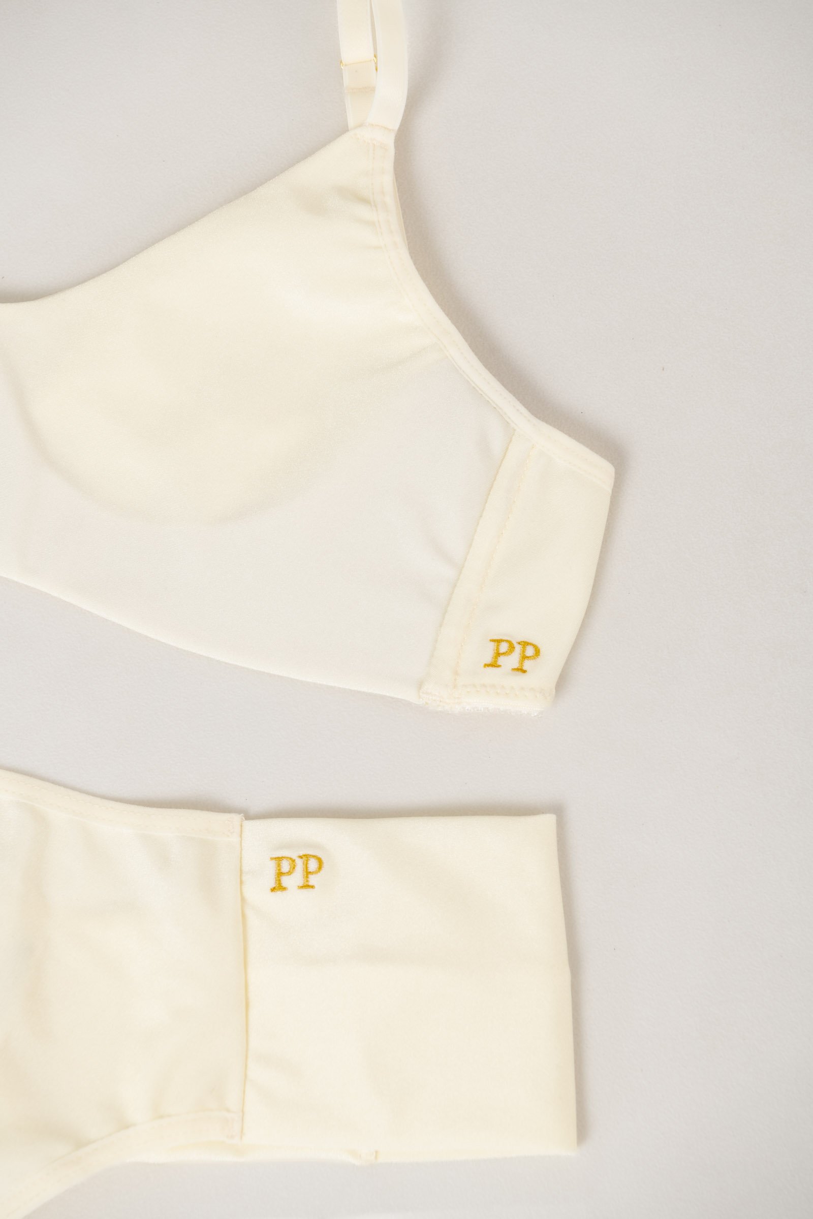 CONJUNTO MINERVA LUX PERSONALIZADA